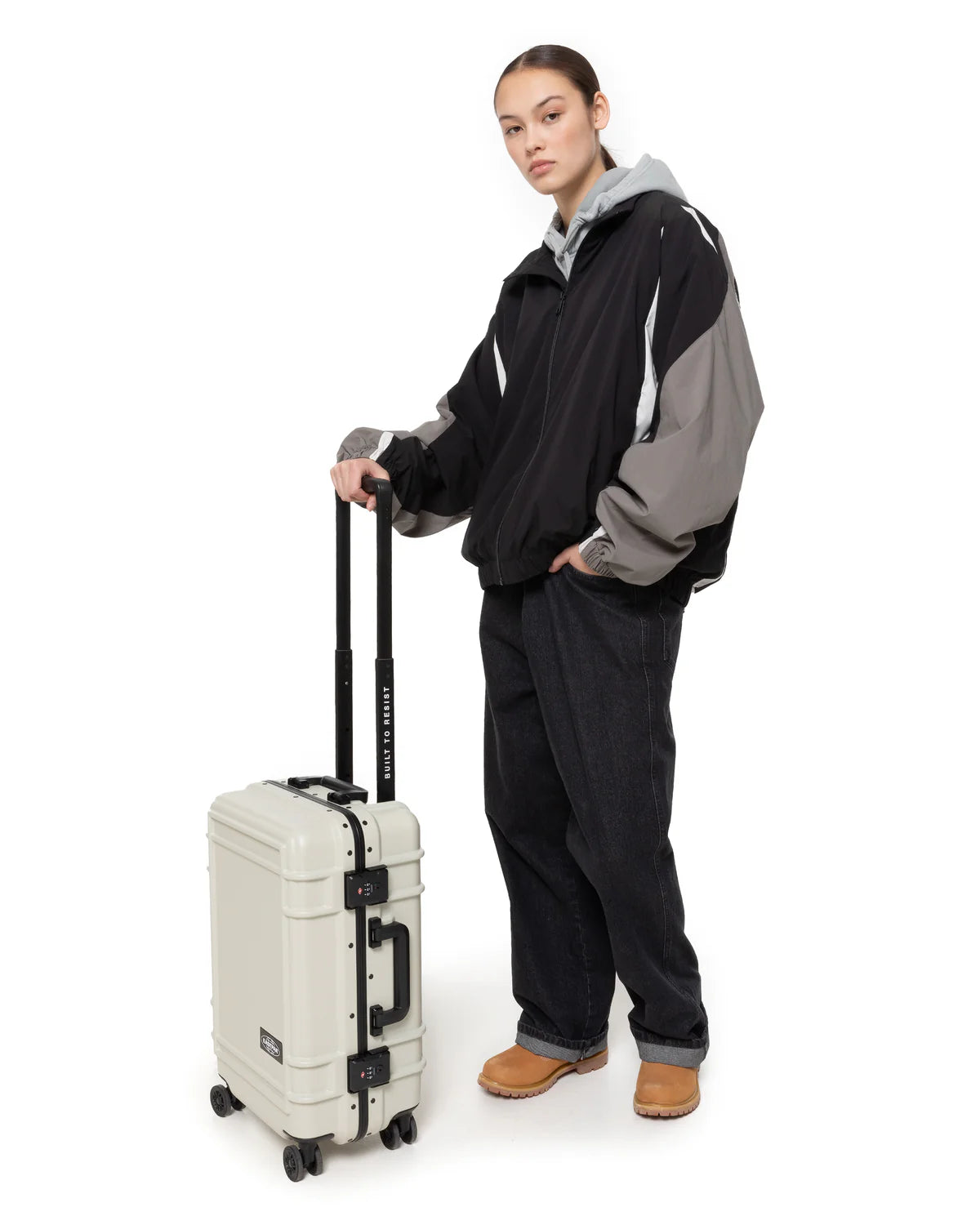Eastpak Resist'r Case S Βαλίτσα Καμπίνας Σκληρή Sand