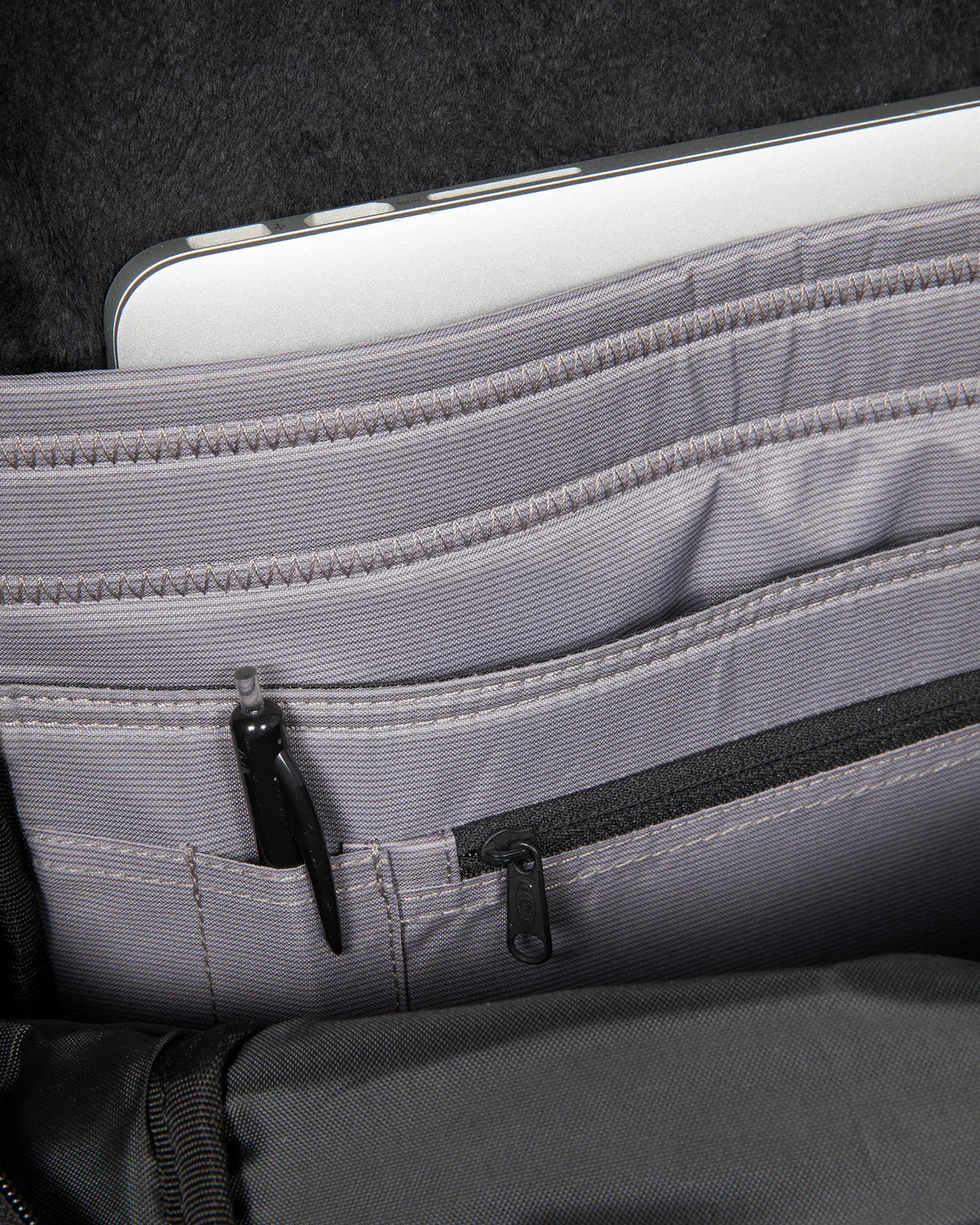 Eastpak Tecum CNNCT Σακίδιο Laptop Μαύρο